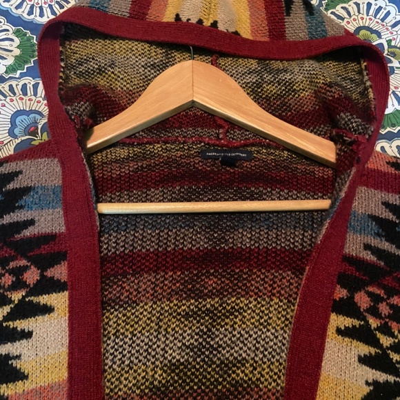 American Eagle hooded poncho/vest/cardi - Picture 3 of 9